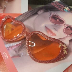 Occhiali a forma di cuore colore rosso